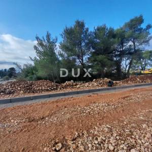 ZADAR, BELAFUŽA - Zemljište u poslovnoj zoni! Prilika za investiciju!