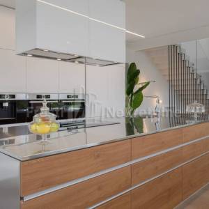 ZADAR - LUKSUZNA VILLA  453 m2 NA PARCELI  1209 m2