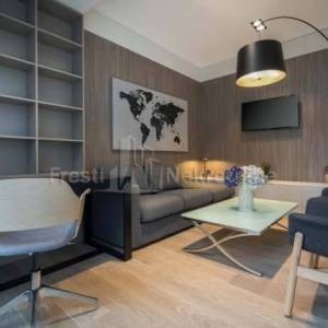 ZADAR - LUKSUZNA VILLA  453 m2 NA PARCELI  1209 m2