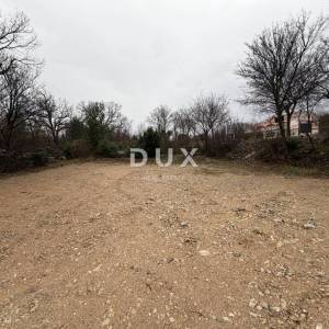 ZADAR, MASLENICA - Građevinsko zemljište 1260m² - na odličnoj lokaciji!