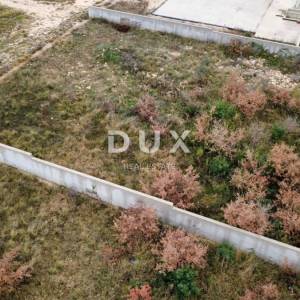 ZADAR, MURVICA - Atraktivno zemljište s projektom!