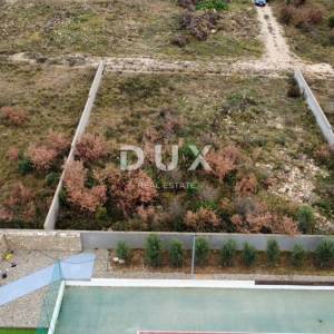 ZADAR, MURVICA - Atraktivno zemljište s projektom!