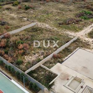 ZADAR, MURVICA - Atraktivno zemljište s projektom!