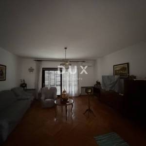 ZADAR PLOVANIJA – Fleksibilan poslovni prostor 200 m²