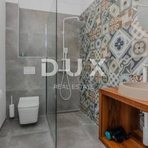 ZADAR, ZATON - Moderna kuća u nizu 1. red do mora A