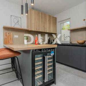 ZADAR, ZATON - Moderna kuća u nizu 1. red do mora A