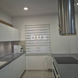 ZADAR, ZEMUNIK - PRILIKA! Renovirana obiteljska kuća