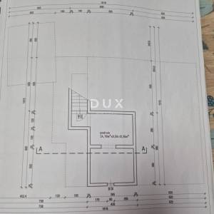 ZADAR, ZEMUNIK - PRILIKA! Renovirana obiteljska kuća