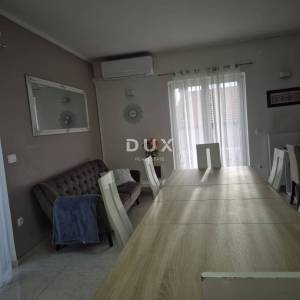 ZADAR, ZEMUNIK - PRILIKA! Renovirana obiteljska kuća