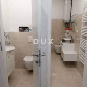 ZADAR, ZEMUNIK - PRILIKA! Renovirana obiteljska kuća