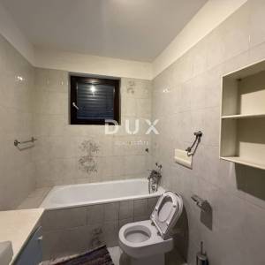 ZADAR,PLOVANIJA – Fleksibilan poslovni prostor 200 m²