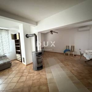 ZADAR,PLOVANIJA – Fleksibilan poslovni prostor 200 m²