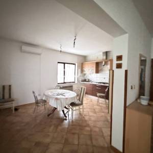 ZADAR,PLOVANIJA – Fleksibilan poslovni prostor 200 m²