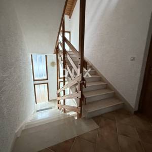 ZADAR,PLOVANIJA – Najam stambenog prostora 200 m²