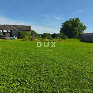 ZAGREB, BOROVJE - Zemljište u zelenoj oazi – idealno za obiteljsku kuću s bazenom