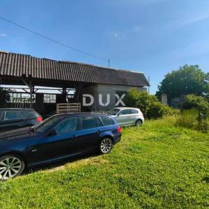 ZAGREB, BOROVJE - Zemljište u zelenoj oazi – idealno za obiteljsku kuću s bazenom