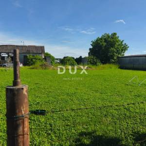 ZAGREB, BOROVJE - Zemljište u zelenoj oazi – idealno za obiteljsku kuću s bazenom