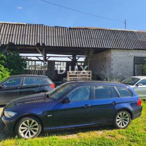 ZAGREB, BOROVJE - Zemljište u zelenoj oazi – idealno za obiteljsku kuću s bazenom