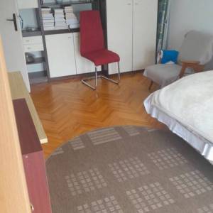 Zagreb-Donje svetice,2-sob. stan 50m2 s balkonom,blizina svih sadržaja