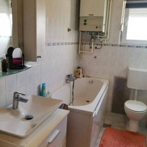 Zagreb-Gornja Kustošija, 2S stan s loggiom 52m2, mirna lokacija