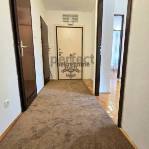 Zagreb, Jarun, Ulica Bartolići, prostrani 4-sobni stan, 89m2, II. kat