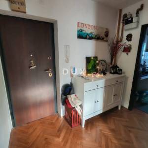 ZAGREB, SESVETE - Funkcionalan obiteljski stan 