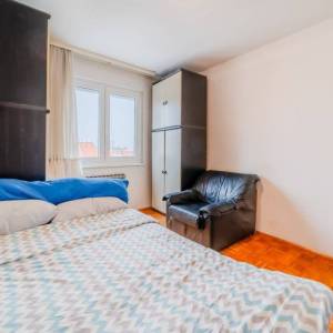 Zagreb-Trešnjevka, 2-sobni stan 59m2 sa spremištem, odlična lokacija