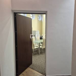 ZAGREB, TRNJE - Peterosoban s dva odvojena ulaza na vrhunskoj lokaciji