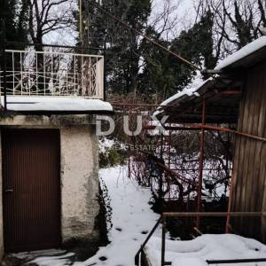 ZAGREB ,TRSJE - PREDIVNA LOKACIJA. POGLED, PRIRODA, TOP PRILIKA!