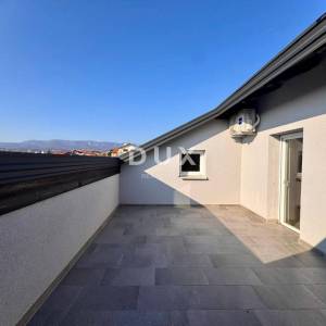 ZAGREB,MAKSIMIR-Moderan penthouse s terasom i pogledom – nova razina stanovanja u Maksimiru