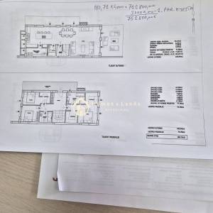 Zagreb,Remete,5-soban  dvoetažni stan 181m2 s velikm vrtom i bazenom