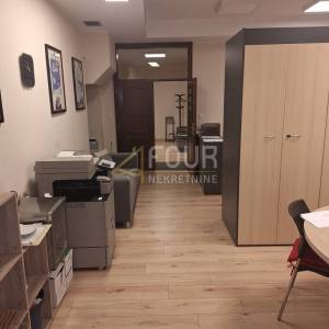 Zakup, Rijeka, Brajda, dvoetažni poslovni prostor, 566.45m2