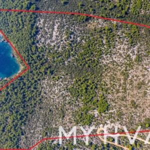 Zemljište sa privatnom uvalom