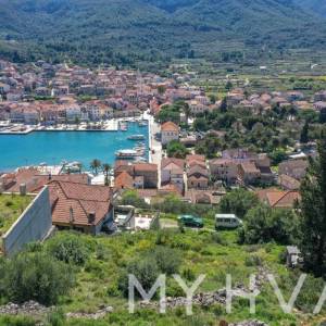 Zemljište sa projektom vile u Jelsi