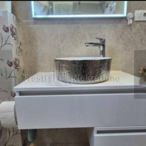 ZEMUNIK DONJI -ATRAKTIVNA KATNICA 185m2 u CENTRU 