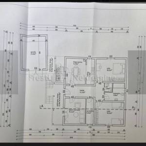 ZEMUNIK DONJI -ATRAKTIVNA KATNICA 185m2 u CENTRU 