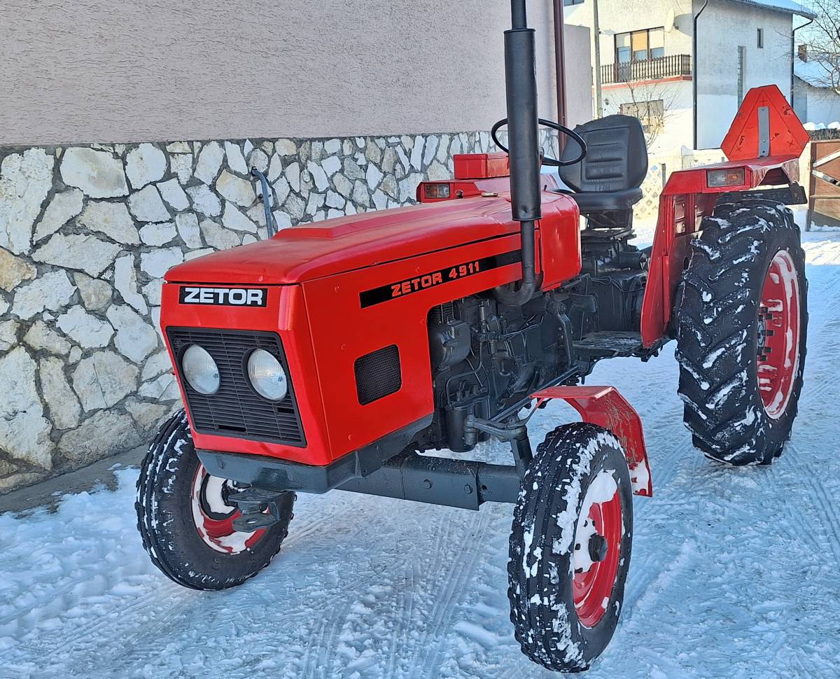 Zetor  4911