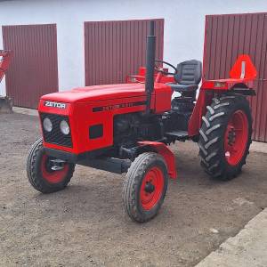 Zetor   4911