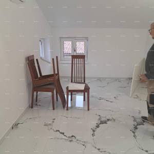 ŽMINJ – Prodaje se suvlasnički dio kuće (3 stambene jedinice)