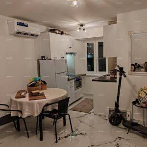 ŽMINJ – Prodaje se suvlasnički dio kuće (3 stambene jedinice)