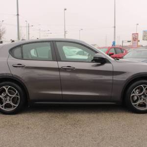 Alfa Romeo Stelvio 2.2 Mjt Sprint AUTOMATIK *LED, NAVIGACIJA, KAMERA*