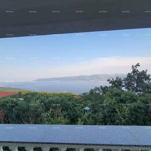 Apartmanska kuća s pogledom na more