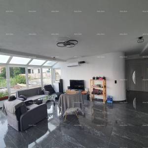 Apartmanska kuća s pogledom na more