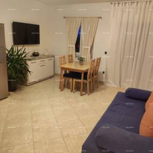 Apartmanska kuća s pogledom na more