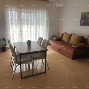 Apartmanska kuća s pogledom na more