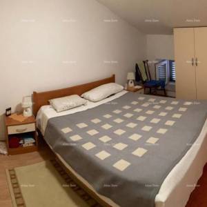 Apartmanska kuća u centru Vrsara – 200 m od mora