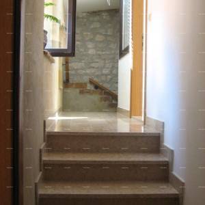 Apartmanska kuća u centru Vrsara – 200 m od mora