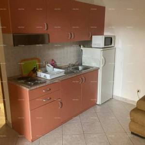 Apartmanska kuća u centru Vrsara – 200 m od mora