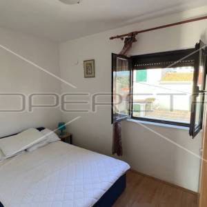 Apartmanski objekt na otoku Čiovu, uvala Mavarčica , 150 metara od mora 