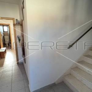 Apartmanski objekt na otoku Čiovu, uvala Mavarčica , 150 metara od mora 